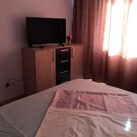 アパート Apartament Jessi ナボダリ